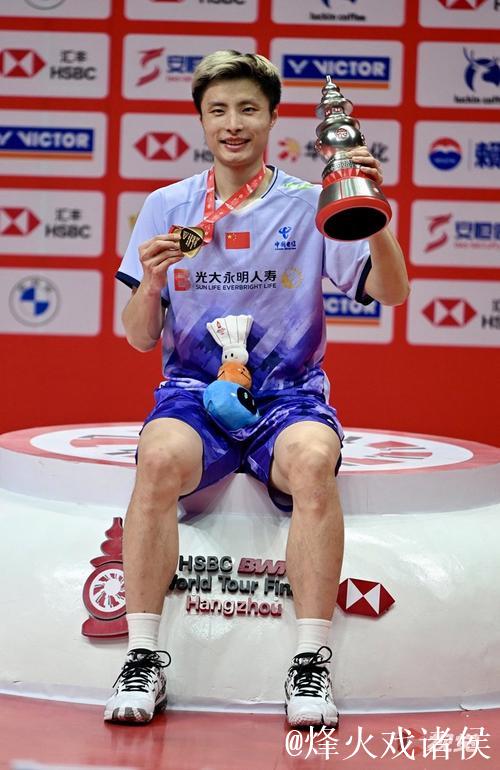 石宇奇获评世界羽联年度男单最佳运动员 石宇奇获评世界羽联年度男单最佳运动员